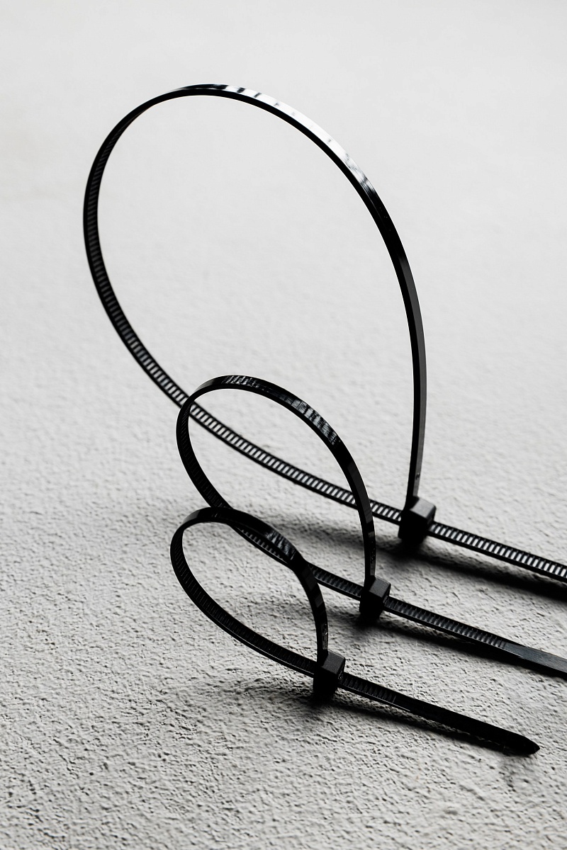 Хомут-стяжка кабельная 3,6х200 нейлон черн (уп.100шт) DYNEL