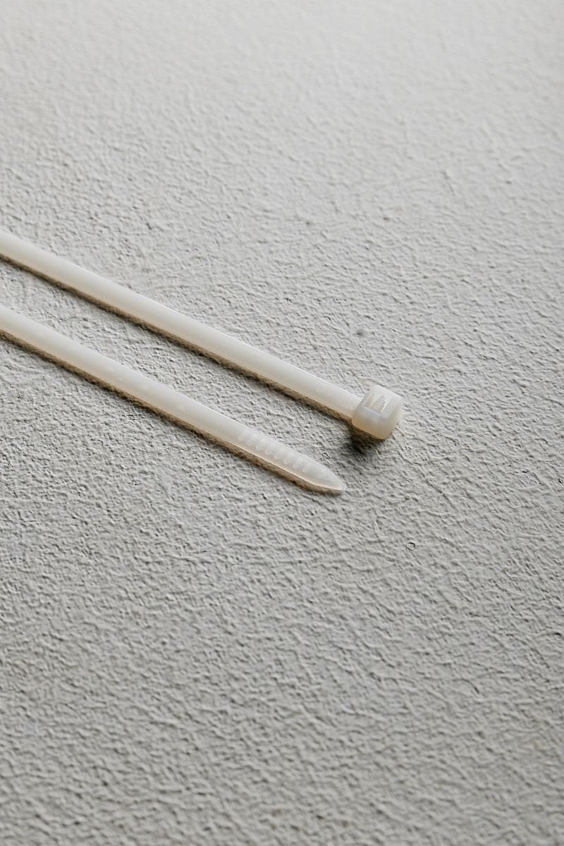 Хомут-стяжка кабельная 3,6х250 нейлон бел (уп.100шт) DYNEL